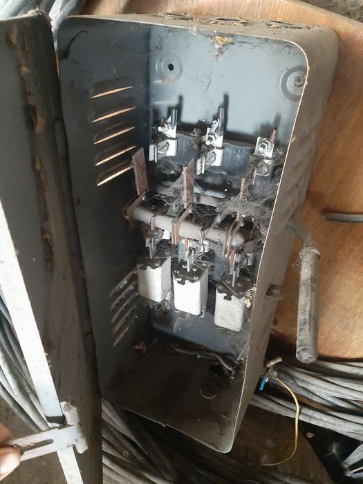 Рубильник электро