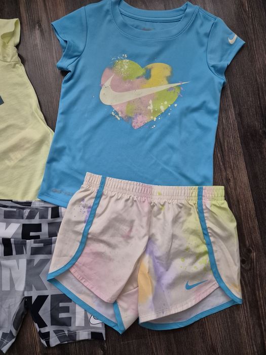Комплекти Nike размер 4-5 г.