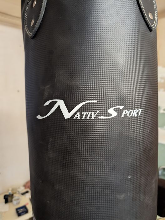 Vând sac de box  Nativ Sport  100 cm,lanțuri incluse