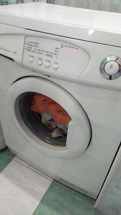 Продам стиральную машинку