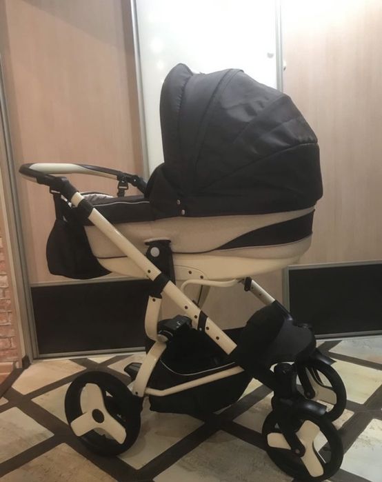 Продам коляску