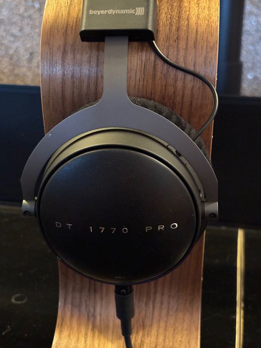 Casti Beyerdynamic DT 1770 PRO