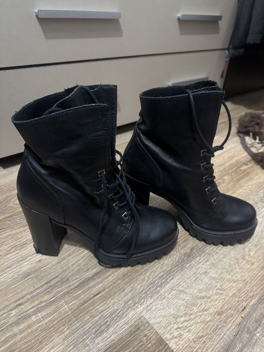 Ghete din piele nr 37