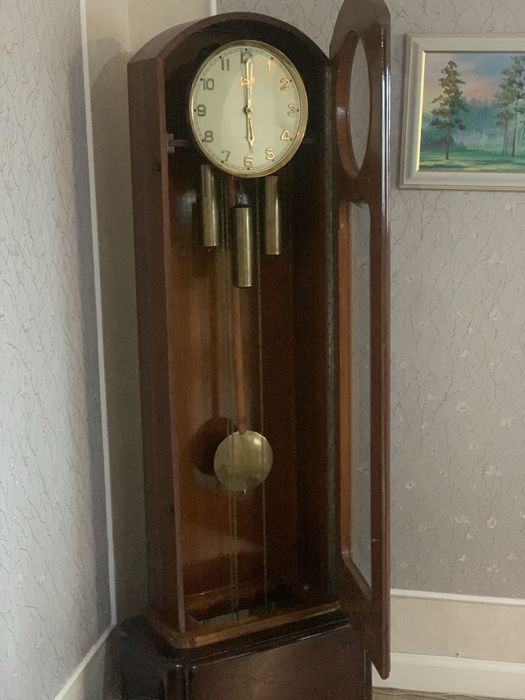 Продам часы напольные ОЧЗ "Янтарь"