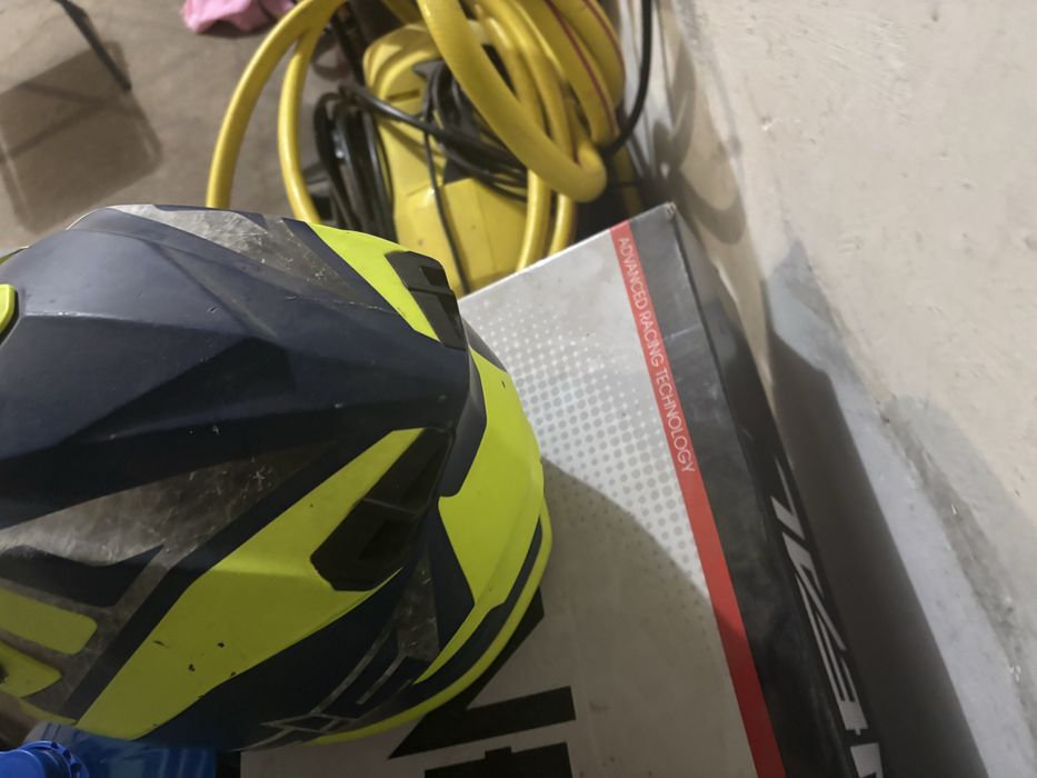 Каска acerbis 100лв очила 100% 20лв