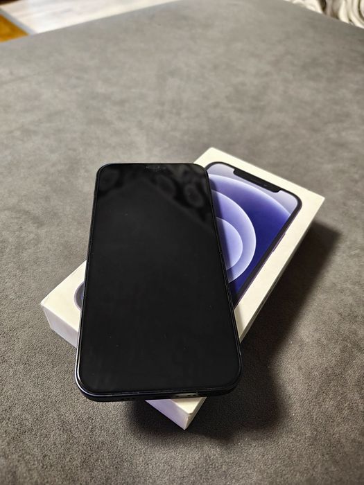 iPhone 12 продам /обмен