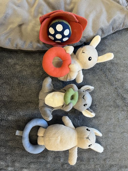 Активна гимнастика за бебе 0+