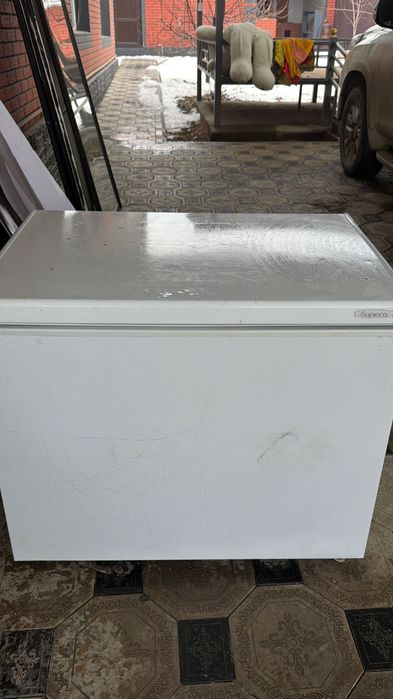 Продам срочно морозильник