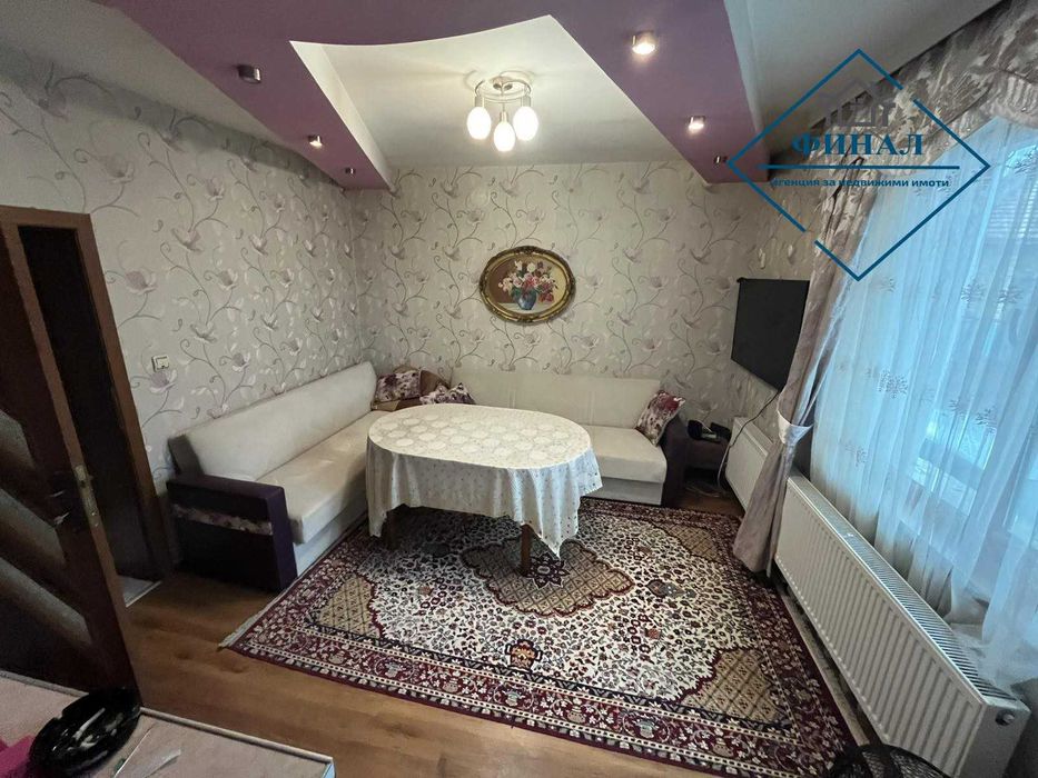 Самостоятелна къща в гр. Велики Преслав