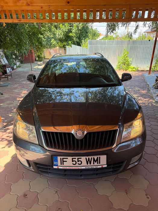 Masina Skoda Octavia 2012