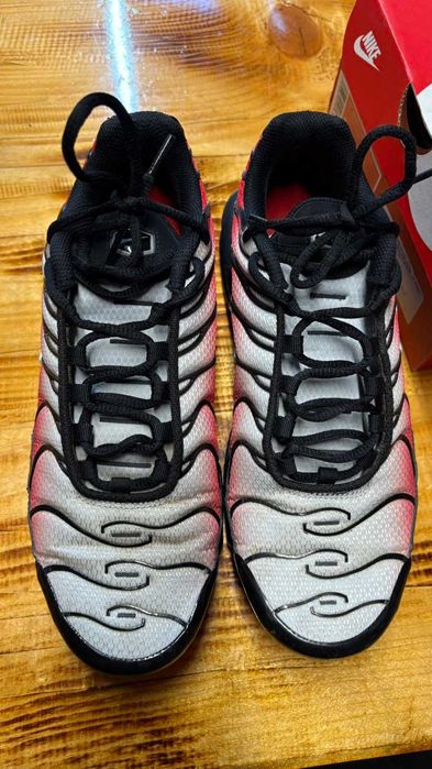 Nike TN Air Max Plus Black Fiery Red