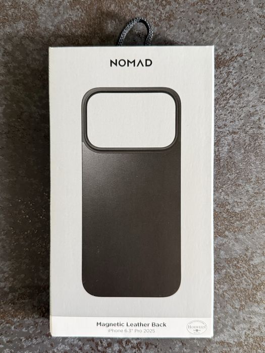 Nomad Mag Leather Back iPhone 17 Pro
