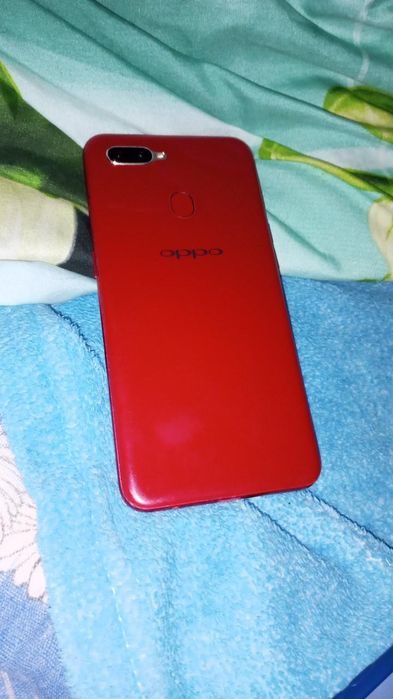 продам оppo срочно