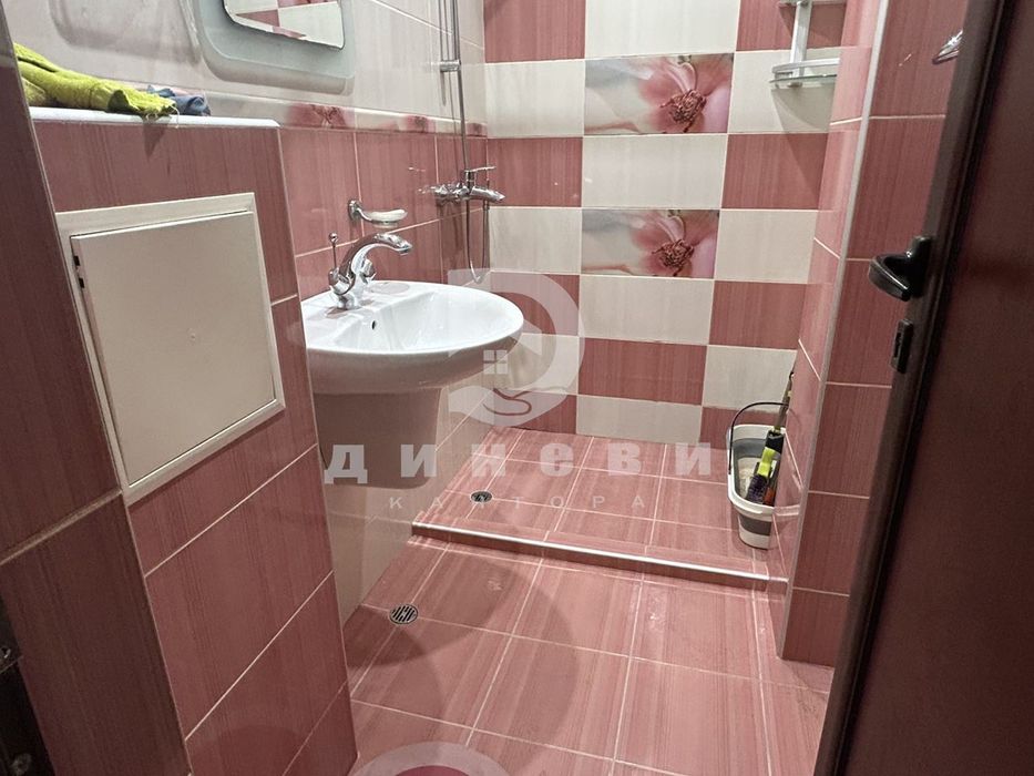 Продава се Четиристаен апартамент в Стара Загора, Център - 86 кв.м за 1745 €/кв.м - Снимка #11