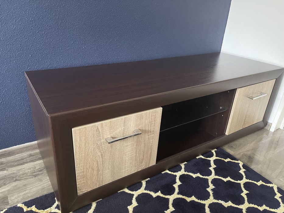 Vand comoda televizor