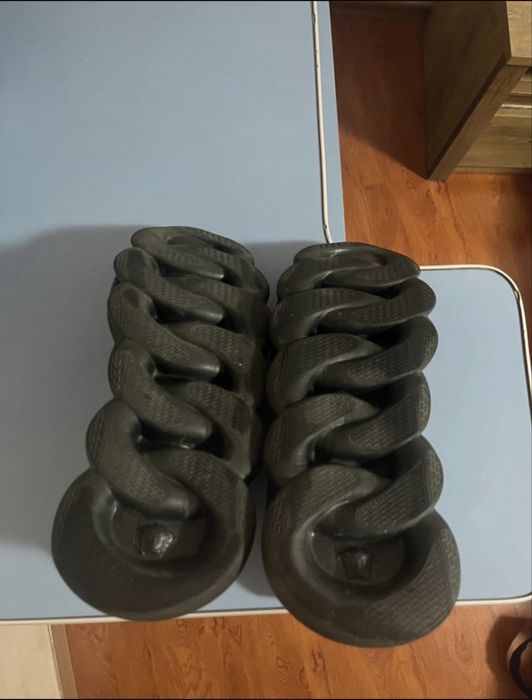 Versace Chain Reaction
