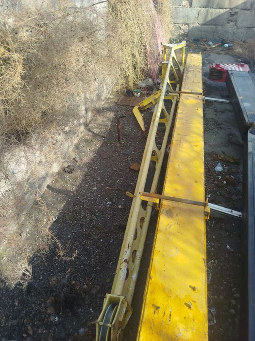 Продам основную стрелу автокрана 14тонн и Гусек 7 метров