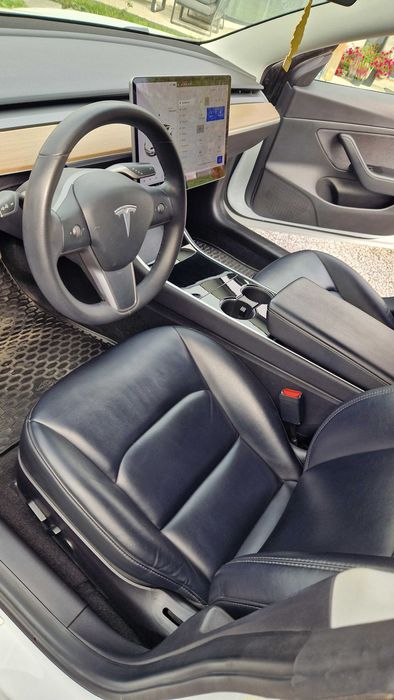 Tesla Model 3 Standard Range Plus
