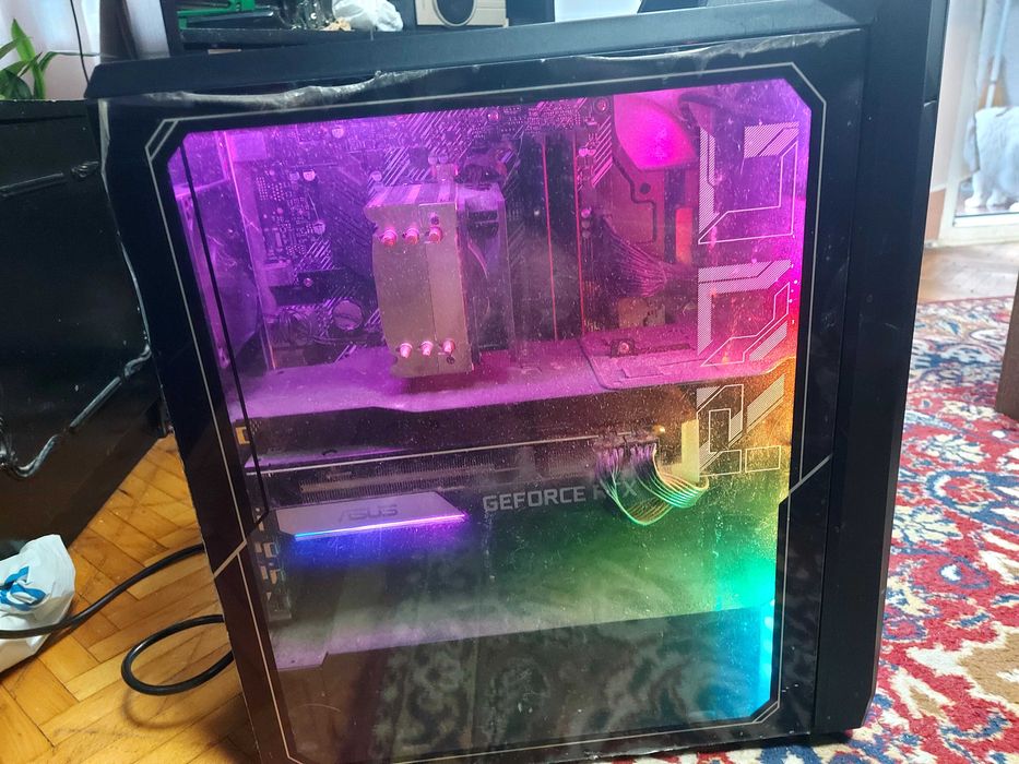 Продавам компютър Asus с видео Nvidia GeForce RTX 3070