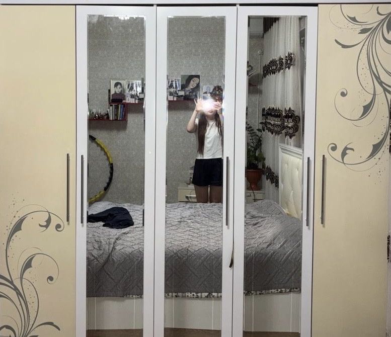 Продам спальный гарнитур