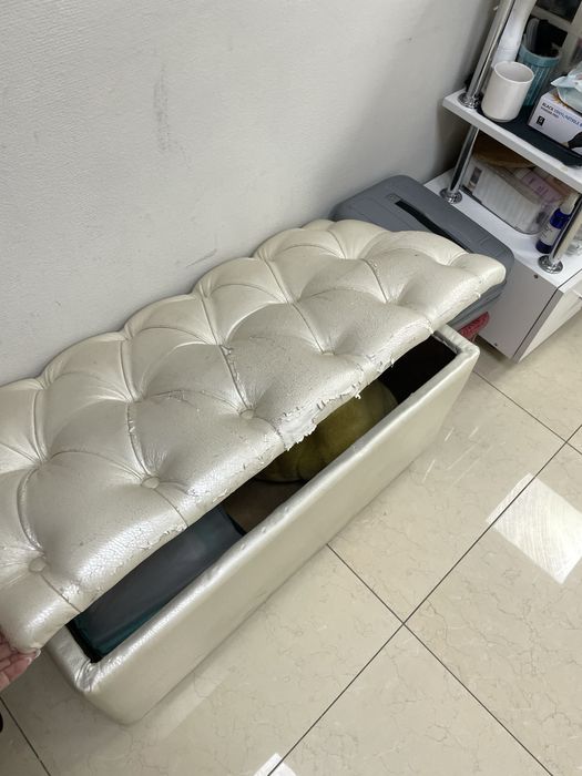 Пуфик для сиденья, зона ожидания