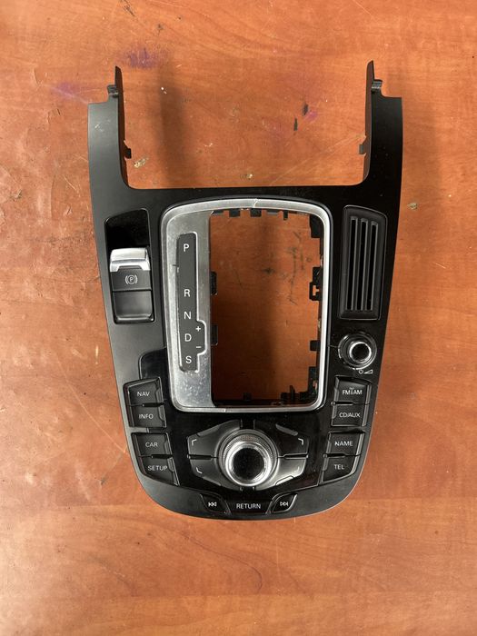 Consola MMI Audi A4 B8 an 2009 ,8T0919609A