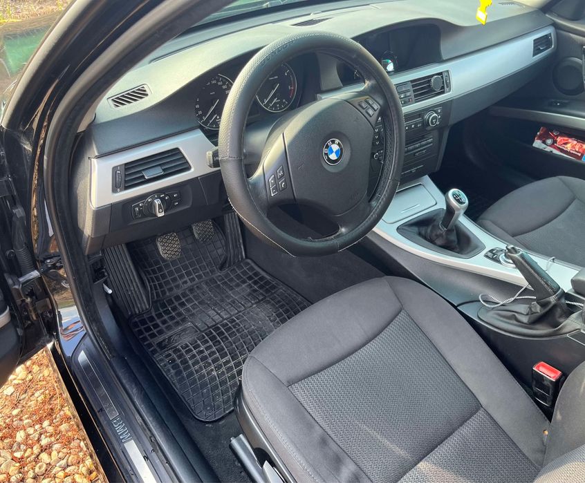 Vând BMW 318D , e91, 2008