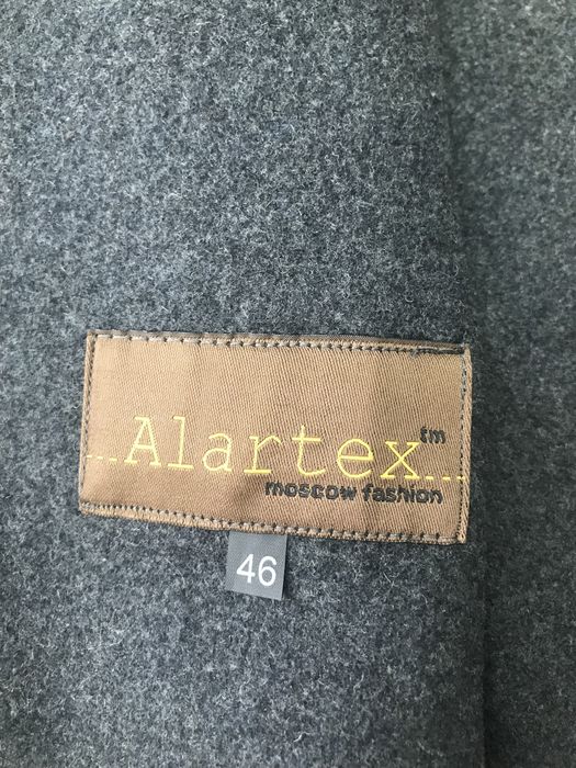 Пальто осень продам