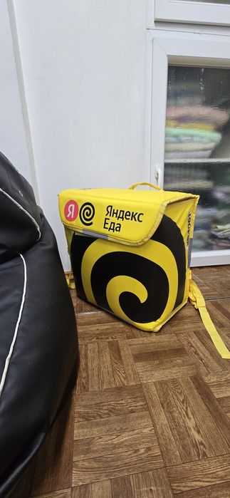 Сумка и дождевик Яндекс новое