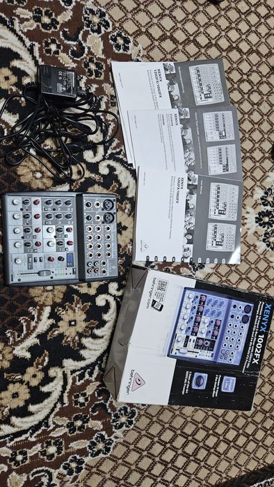 Микшерный пульт behringer 1002fx