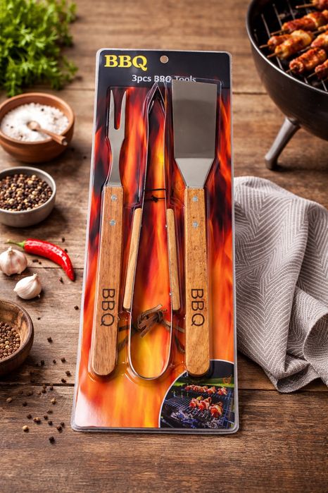 Set ustensile pentru grătar