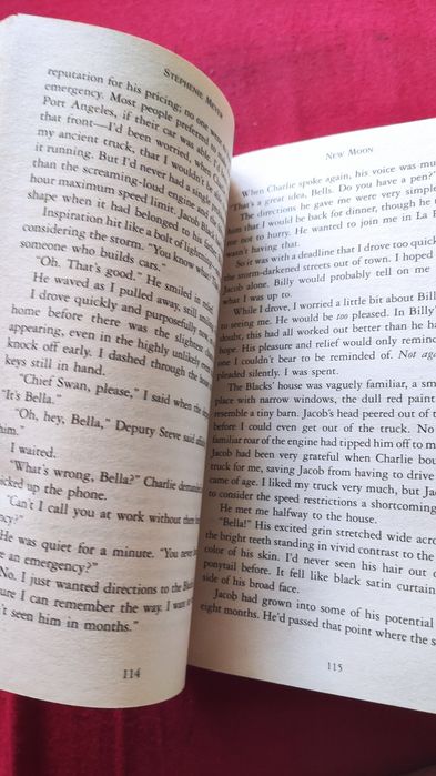 Нова Луна на английски език