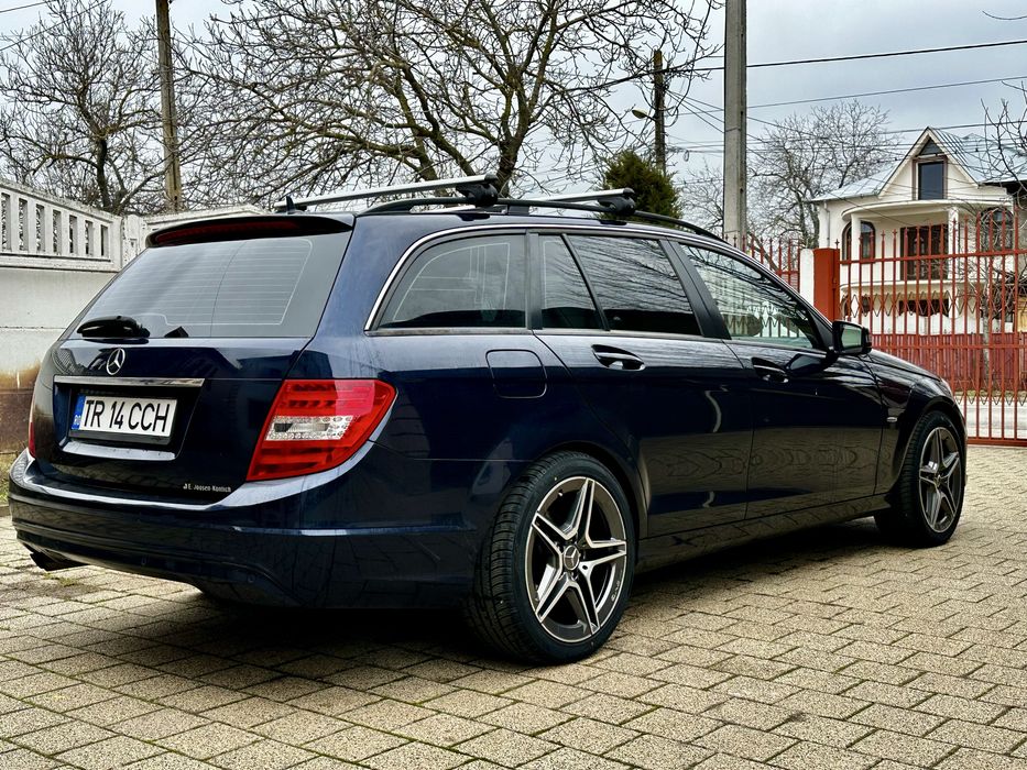 2012 Mercedes Benz C 220