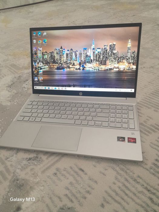 Noubuk HP Pavilion 15