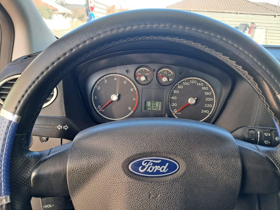 Vând Ford Focus 2