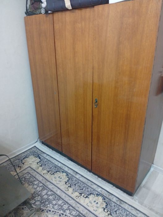 Продам шифонер в отличном состоянии