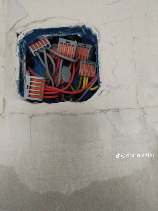 Execut instalații electrice
