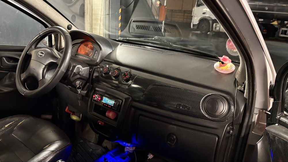 Vand micro car 2011 stare buna de functionare