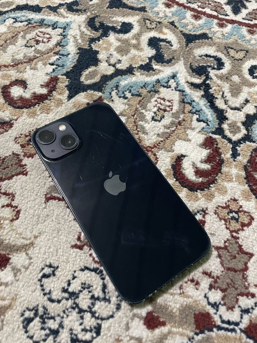 iPhone 13 сатлад