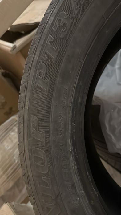 Продам резину 275/50 r21