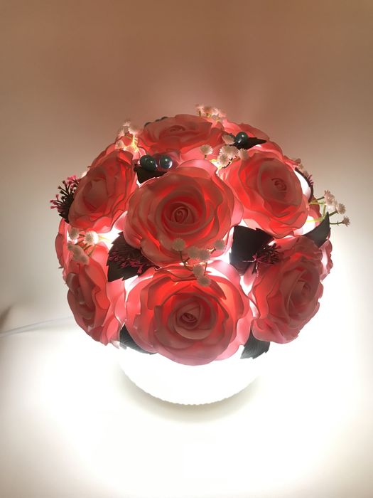 Цветы-светильники.