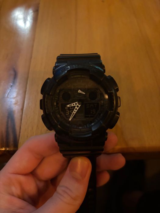 Часовник G-SHOCK Търся бартер за същият модел  в бяло.