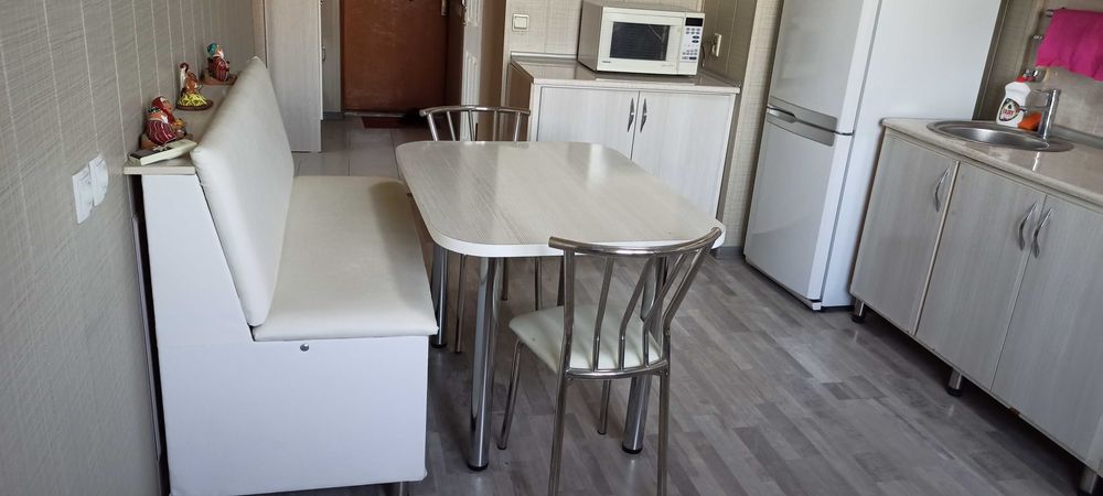 Центр! 2→1, 60м², у метро Ойбек около посольства Кореи, всё есть.