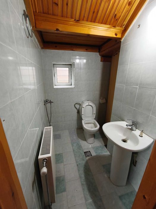Продава къща с РЗП 154 м2 и двор 127 м2 в Стара Врасна, Гърция