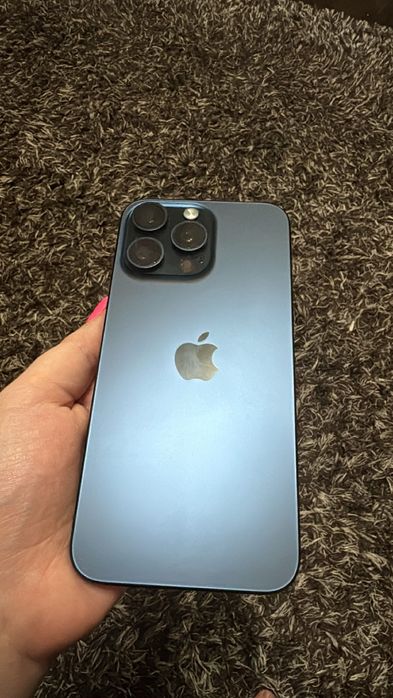 Iphone 15 pro max albastru