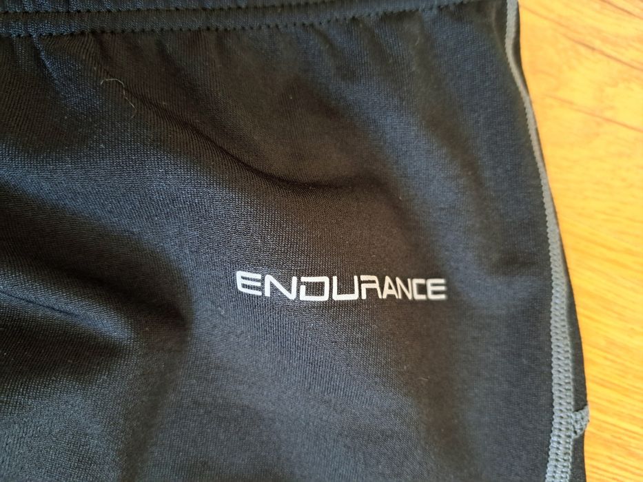 Долнище Endurance L/XL черно на цвят