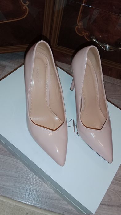 Туфли сатылады. Жаксы куйде.