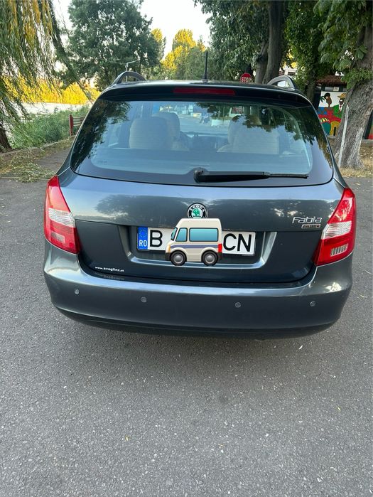 SKODA Fabia 2010 — imagine 3