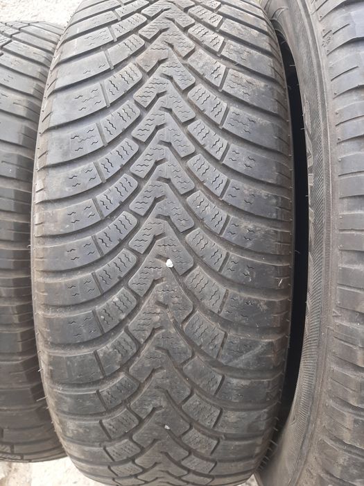 Продам шины 225/60/18 фалькер