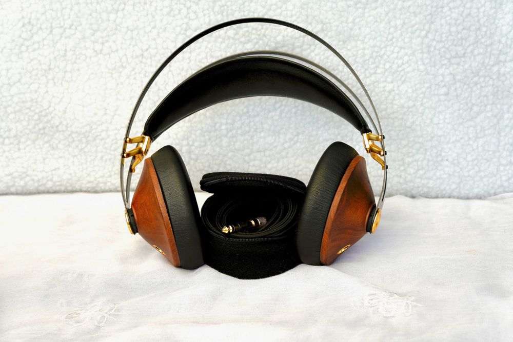 Căști Meze 99 Classics Gold Edition – ca noi, doar testate